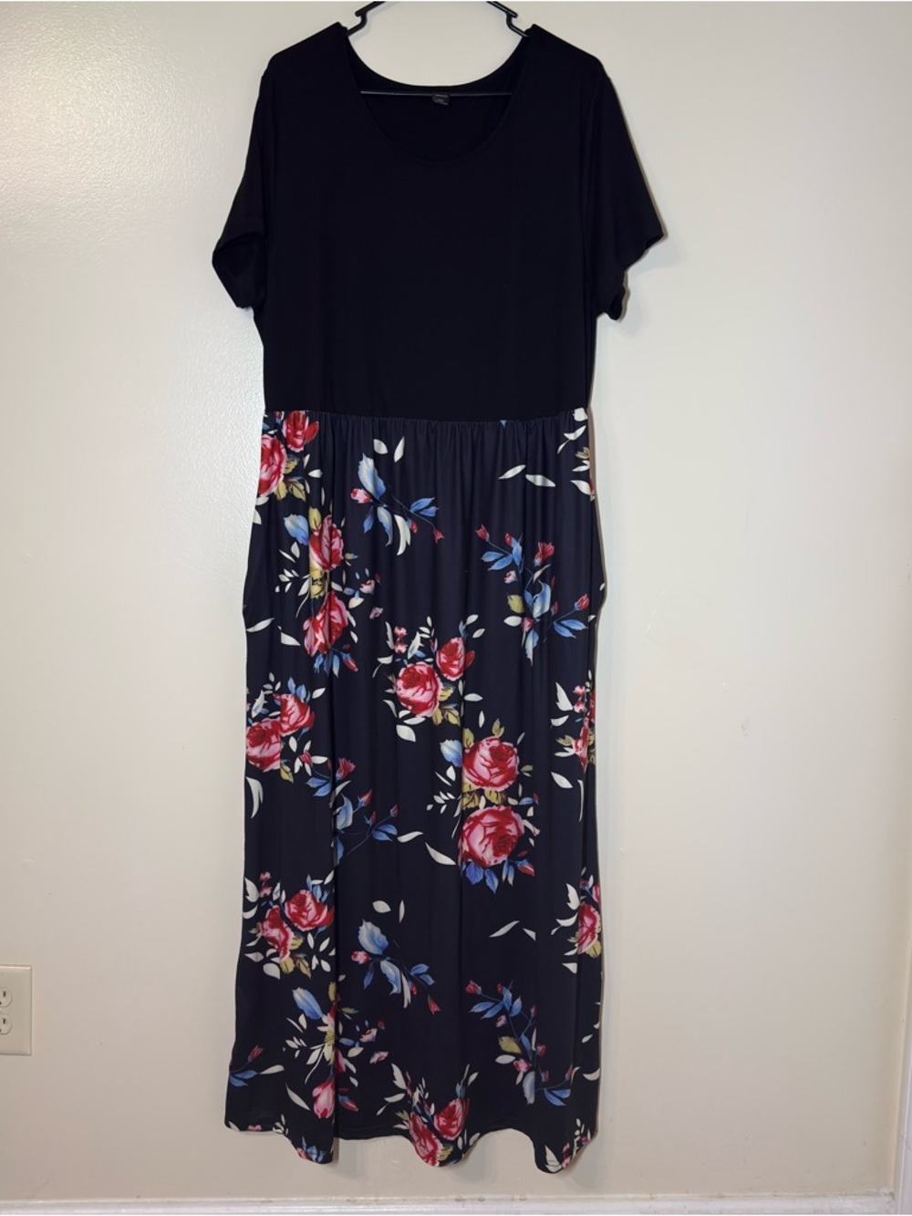 Ranlege Black Floral Short Sleeve Maxi Dress with Pockets